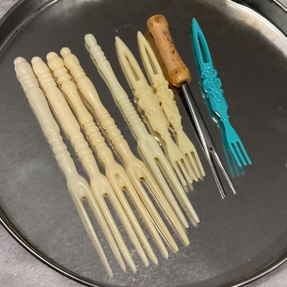 Vintage Hair Forks Set in Cream and Teal